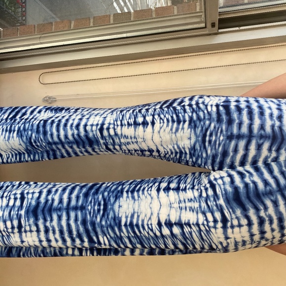 Blue and white flare pants - Picture 2 of 5